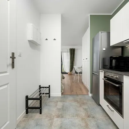 Stylish In The Center Of By Renters Appartement *